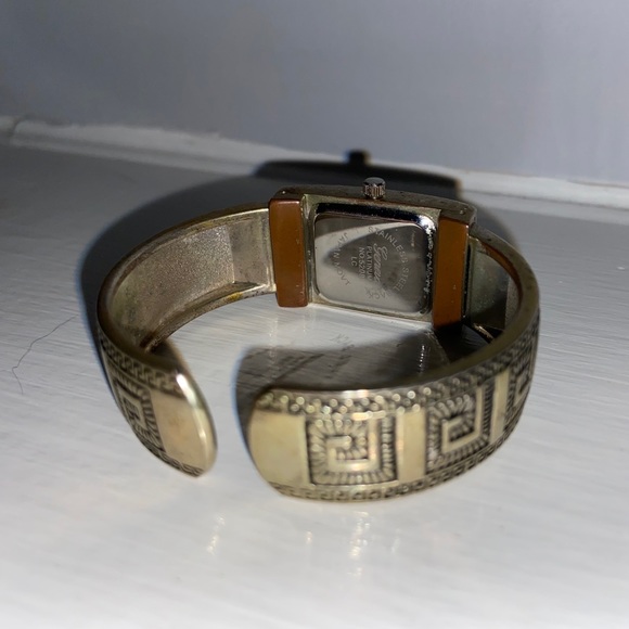 Vintage Geneva Platinum 5208 Quartz Women’s Watch - Picture 2 of 3